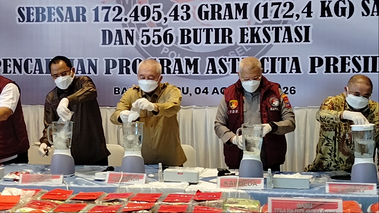 Pemusnahan 172,4 Kg Sabu di Polda Kalsel, Gubernur Kalsel H. Muhidin: Ini Prestasi Luar Biasa