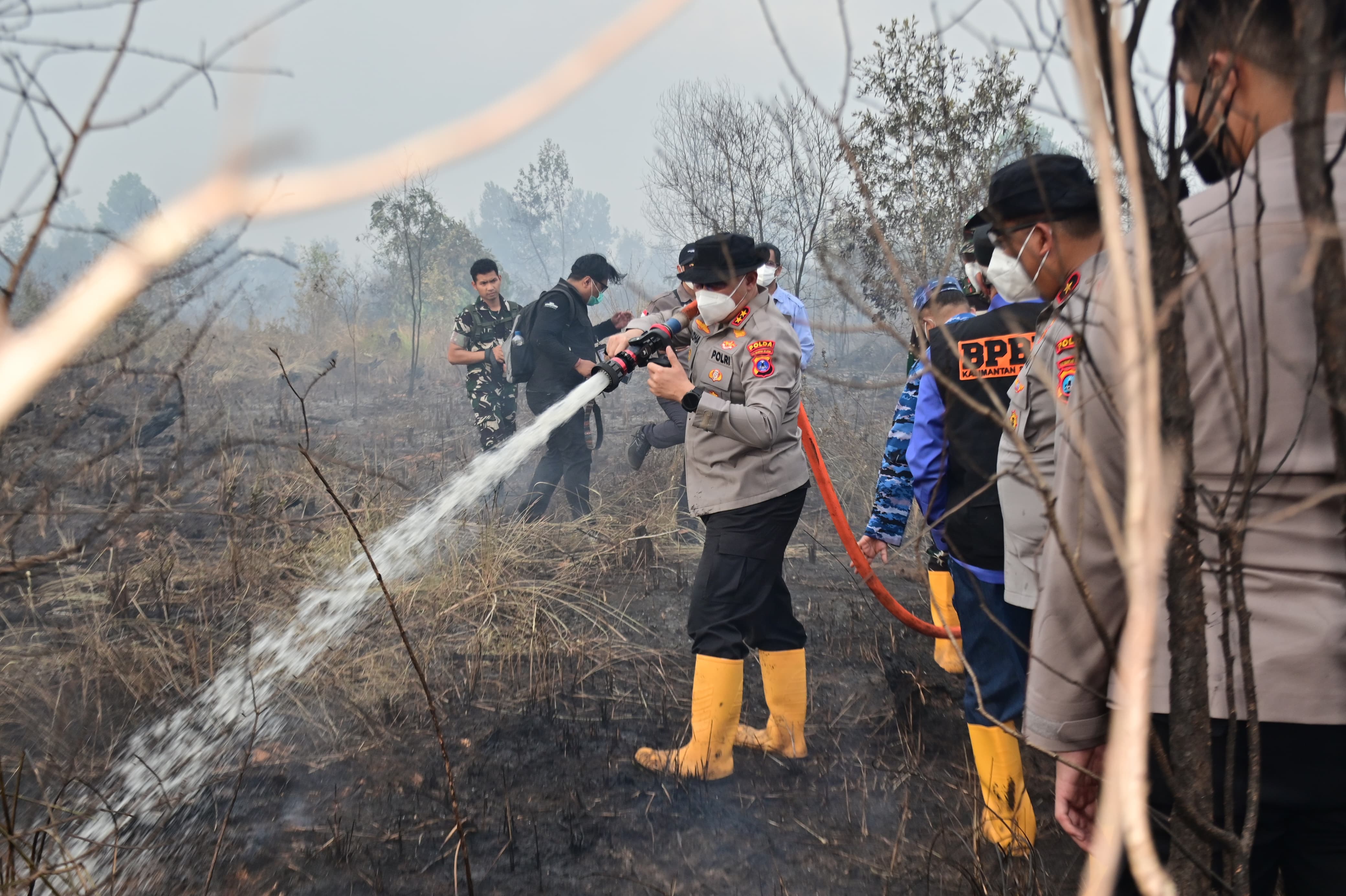 Karhutla Kalsel Jadi Perhatian Serius, 300 Pompa Dikerahkan ke Tiga Wilayah Prioritas